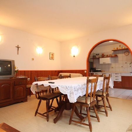 Apartments With A Parking Space Ugljan - 8479 Δωμάτιο φωτογραφία