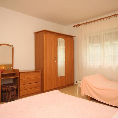 Apartments With A Parking Space Ugljan - 8479 Δωμάτιο φωτογραφία