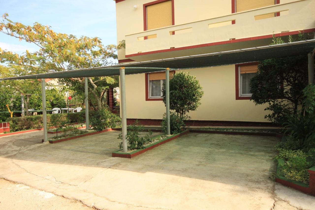 Apartments With A Parking Space Ugljan - 8479 Εξωτερικό φωτογραφία